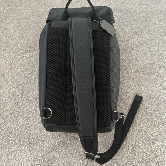 Coach Leather Black/Navy Sling Backpack - Picture 3 of 7